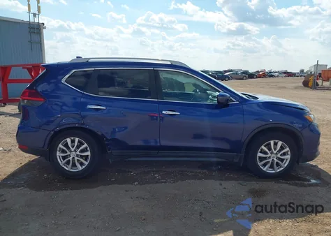 2017 Nissan Rogue Sv z USA, uszkodzony, nr VIN 5N1AT2MT4HC770705